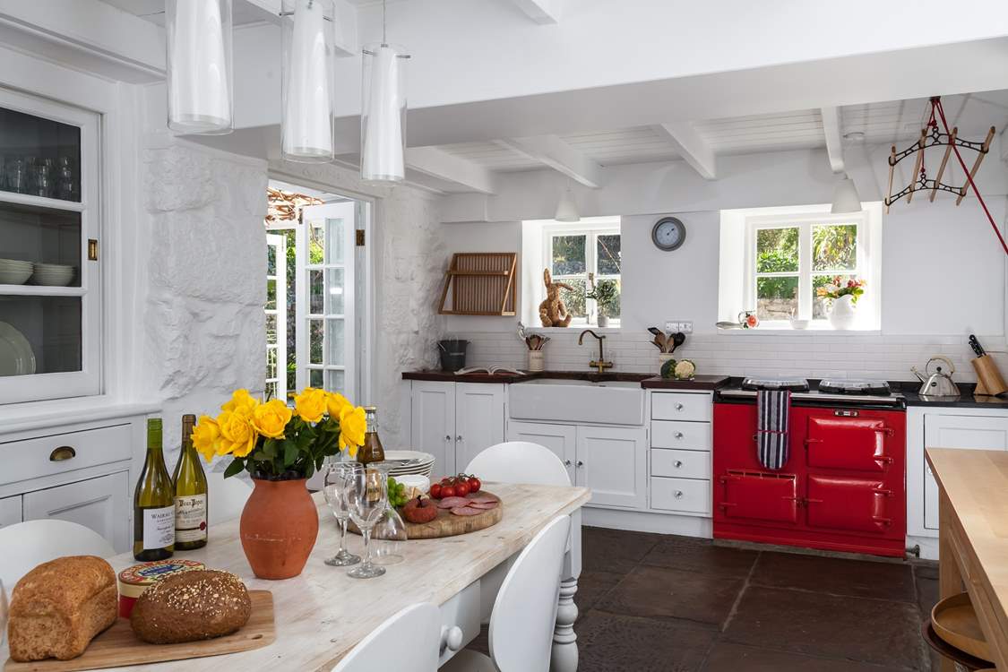 The spacious kitchen-diner.