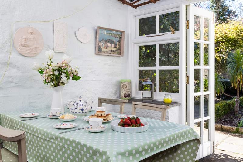 The garden-room is perfect for an afternoon Cornish cream tea. Sit back and relax and listen to the birdsong.