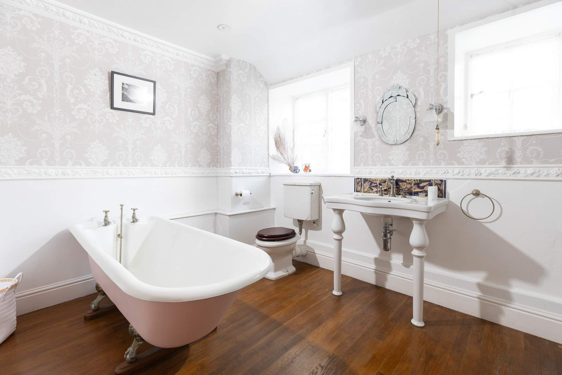 The beautiful and ornate family bathroom.