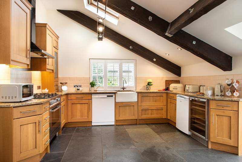 This is a fabulous kitchen with granite worktops and a butler's sink.