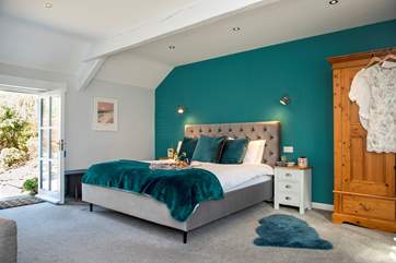 Daydream Cottage has three beautifully appointed bedrooms.