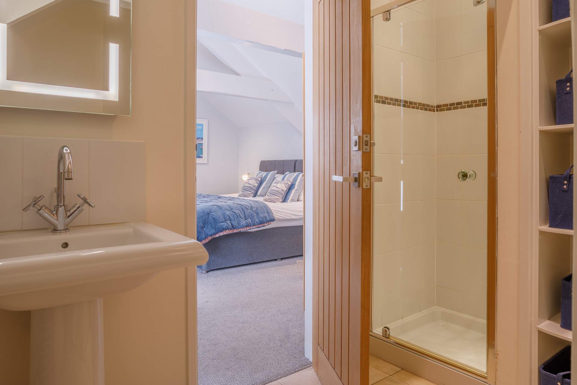 And of course, bedroom 2 has its own en suite shower-room.
