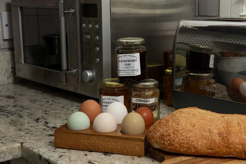 The thoughtful owners provide fresh homemade bread, eggs and jam for your arrival. 
