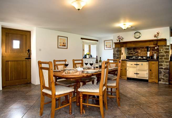 The lovely kitchen/dining-room will make for sociable mealtimes.
