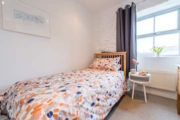 The single bedroom.