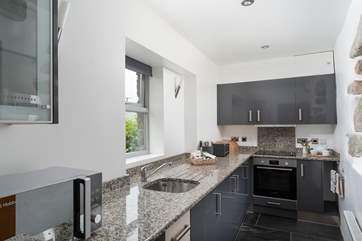The well-equipped kitchen.