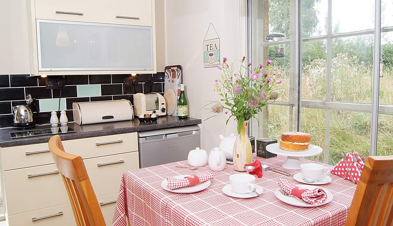 A friendly (and yummy) welcome awaits you in this delightful cottage.