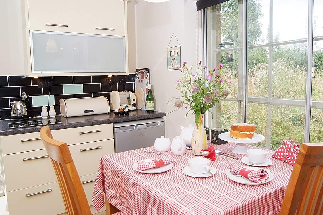 A friendly (and yummy) welcome awaits you in this delightful cottage.