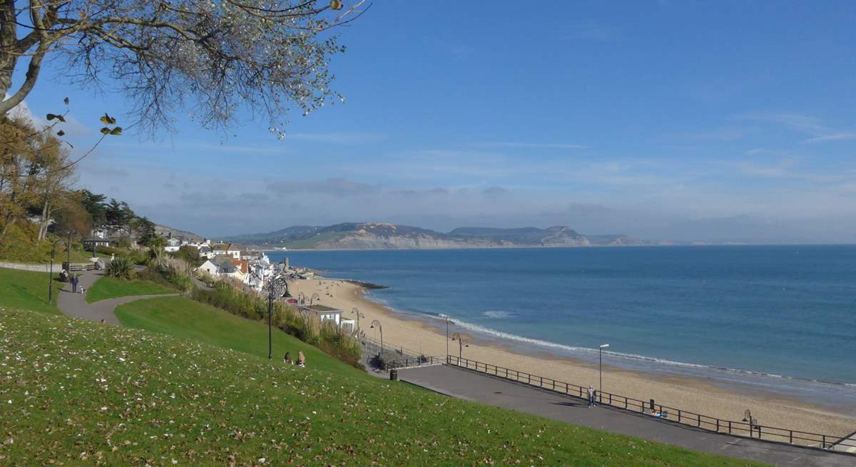 The gorgeous Lyme Regis bay. An easy drive from The Pump House.