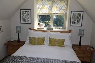 Fabulous Kelly Hoppen bed linens are a bedtime treat.