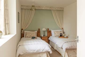 The pretty twin-room.