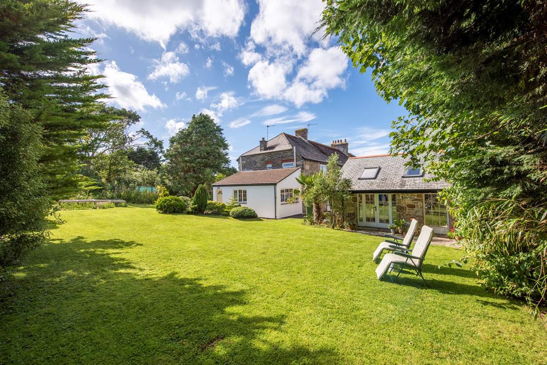 The garden is a perfect spot for a game of boule, don't forget to bring a set with you.