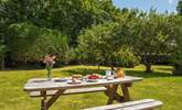 Enjoy afternoon tea in the gorgeous garden. - Thumbnail Image