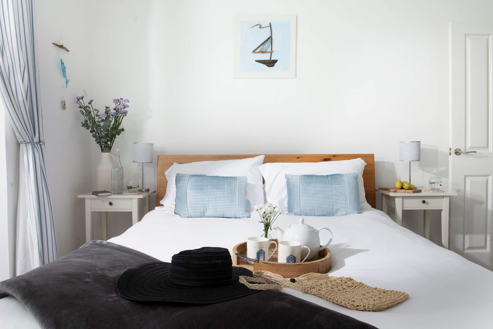 Enjoy a blissful breakfast in bed.