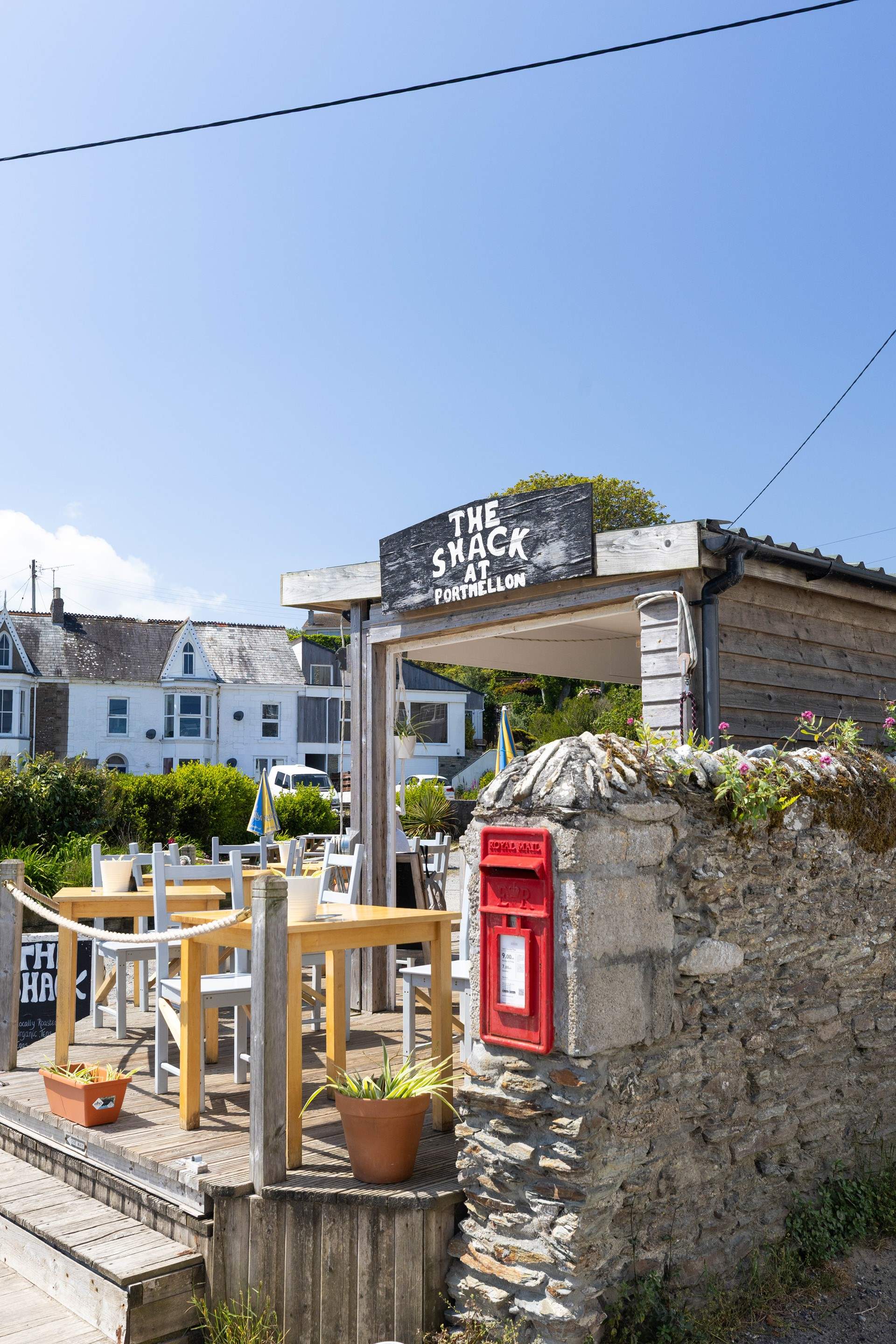 Enjoy a coffee and home-made cake at this little cafe in the cove.