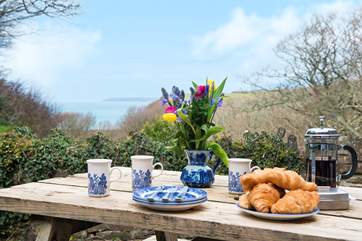 Breakfast on the terrace - why not?