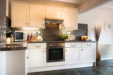 The kitchen-area has all you need to cook up a treat!
