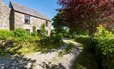 Set at the top of a private drive and looking down towards the reservoir, Mount Wise Cottage adjoins Mount Wise Farmhouse but faces away from it. - Thumbnail Image