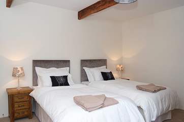 Bedroom 2 has 'zip and link' (double or twin) beds.