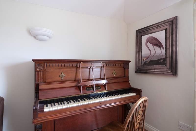 For the musicians amongst you, there's even a piano.