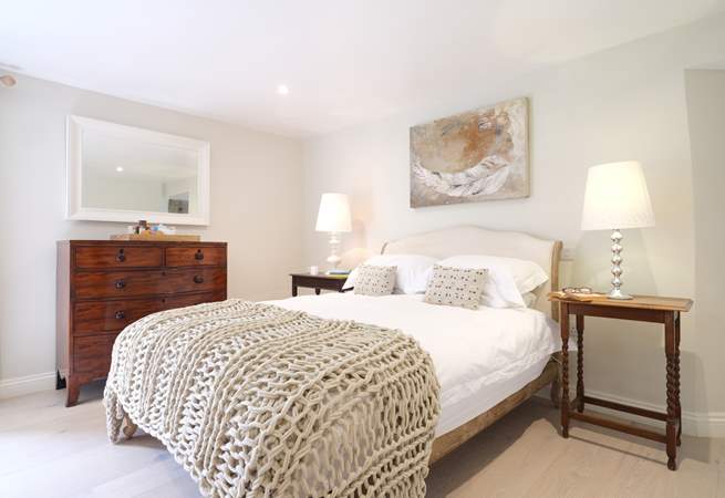 Trewane Barn has three beautifully furnished bedrooms.