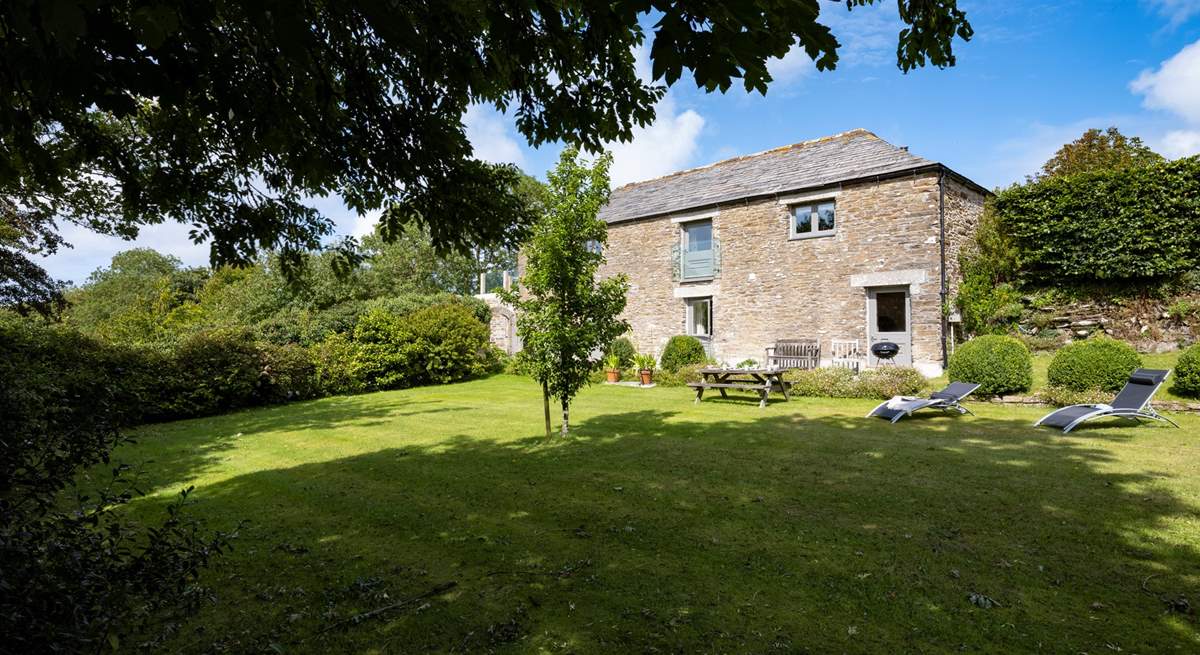 Trewane Barn is a fabulous south-facing barn conversion.