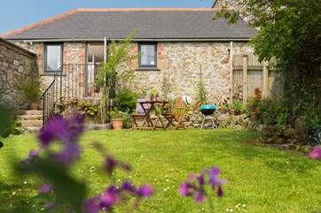 The Workshop has a pretty south-facing enclosed and private garden.