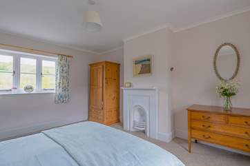 Another view of this pretty room.