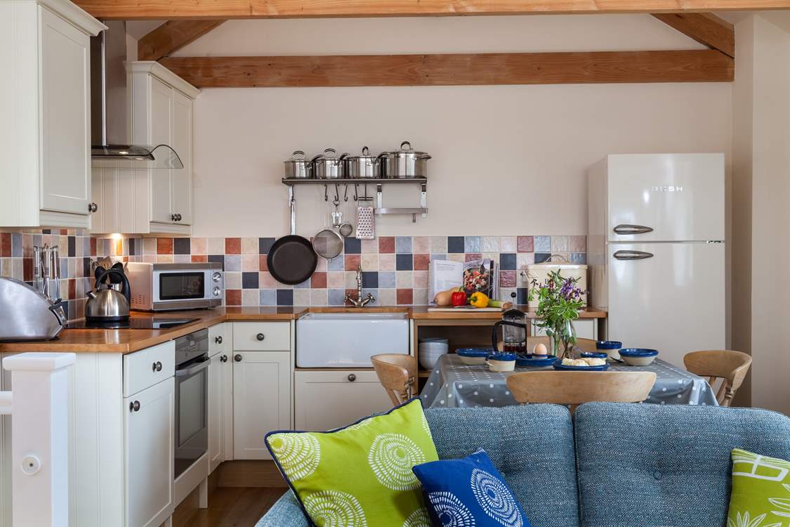 The lovely owner Nicky makes the beautiful crockery that can be seen around the house.