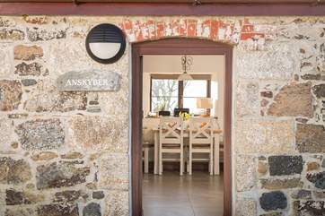 Welcome to Anskyber, come on in and make yourself at home.