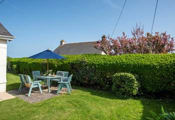 Alfresco meals in the sheltered garden.