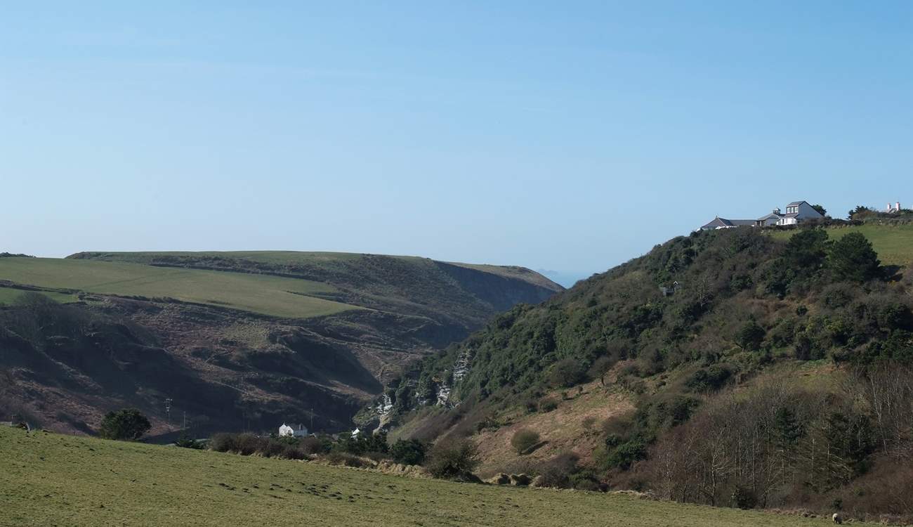 The lovely valley leading down to Trebarwith Strand.