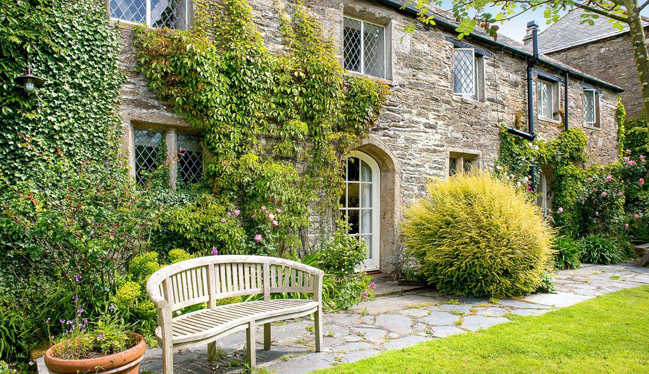 The gardens are very spacious and are a wonderful place to enjoy the peace and quiet.