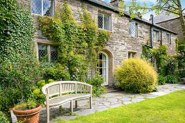 The gardens are very spacious and are a wonderful place to enjoy the peace and quiet.