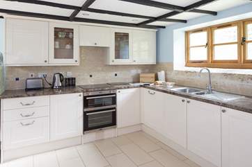 The well-equipped kitchen.