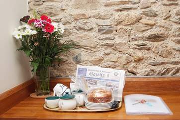 A welcome cup of tea and some delicious cake on arrival.