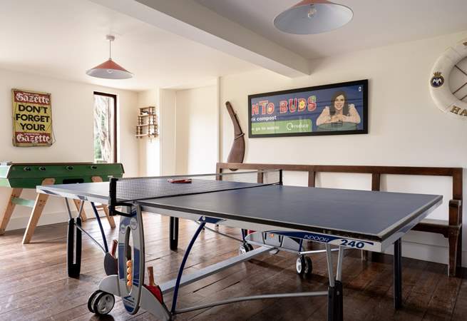 Fun and games around the tennis table. 