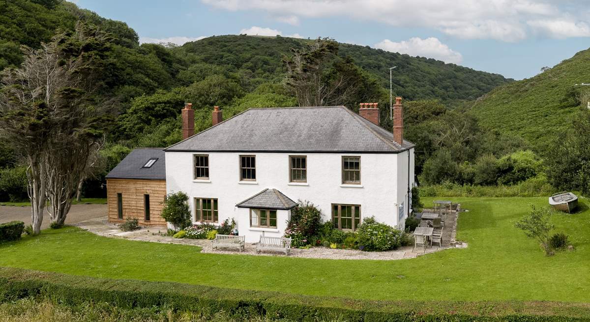 Stunning Meadowgate welcomes you on holiday!