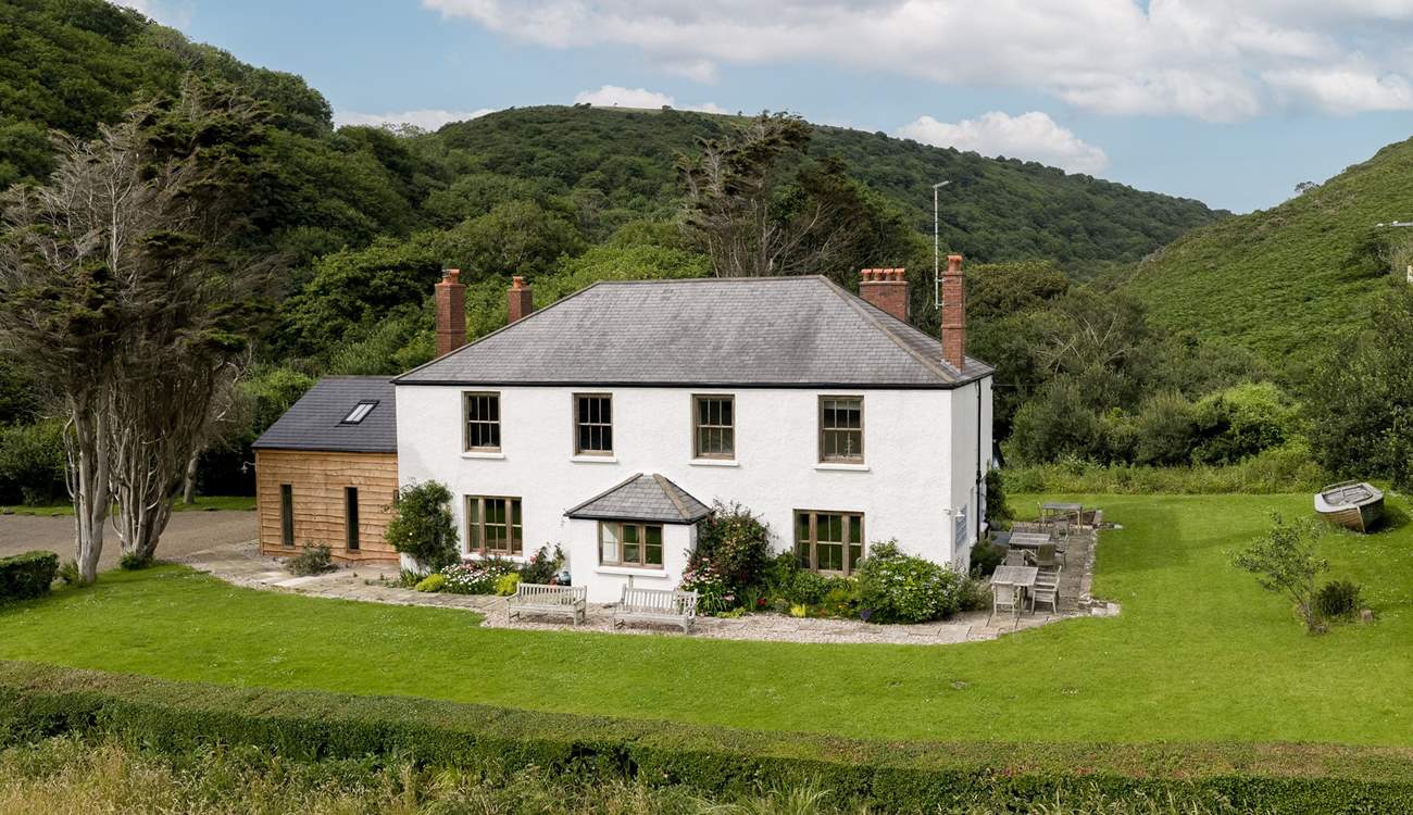 Stunning Meadowgate welcomes you on holiday!