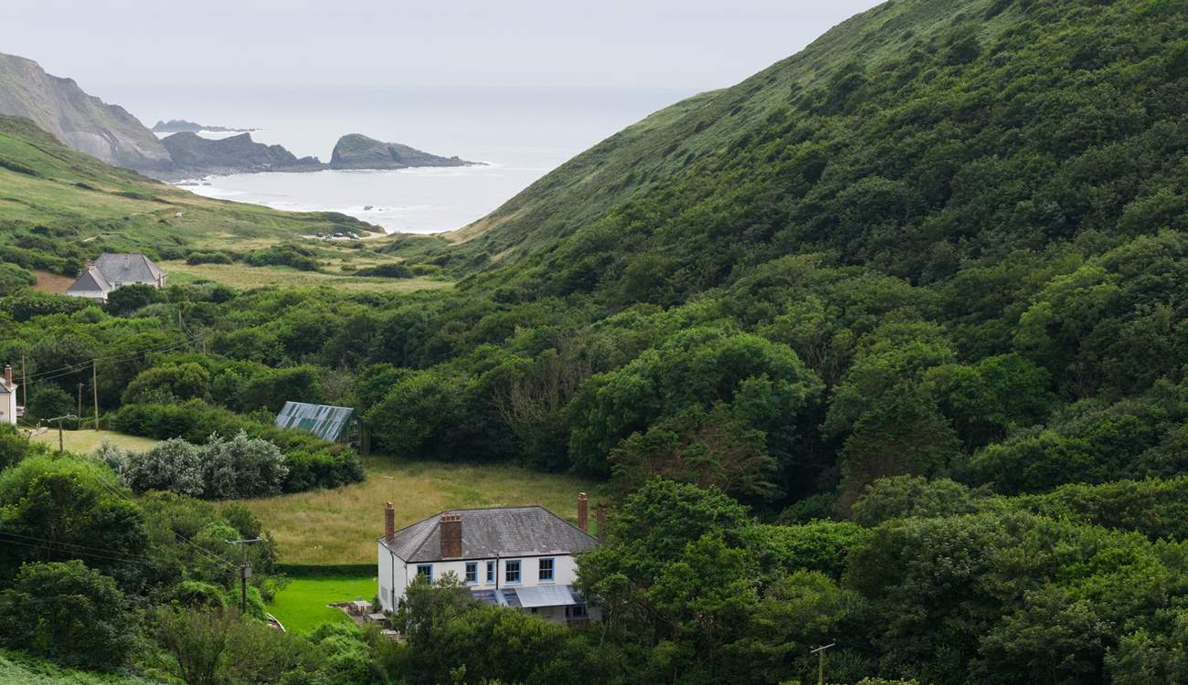 What a wonderful place, surrounded in lush countryside with the coast a short stroll away. 