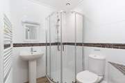 The en suite shower-room.