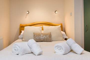 All the bedrooms have crisp white linen and fluffy white towels.