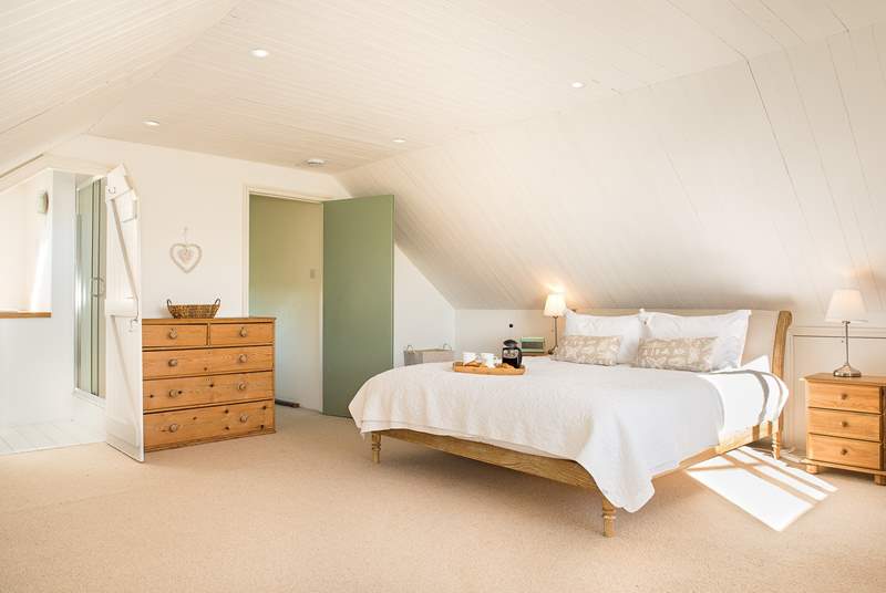 Bedroom 4 has a super comfy super-king size bed and an en suite.