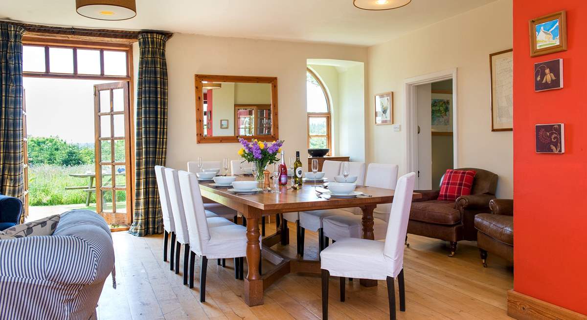 The dining-area in the main living-room.