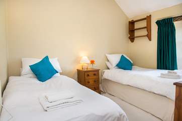 Bedroom 4 also has twin beds.