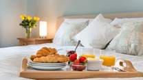 Breakfast in bed? Why not!