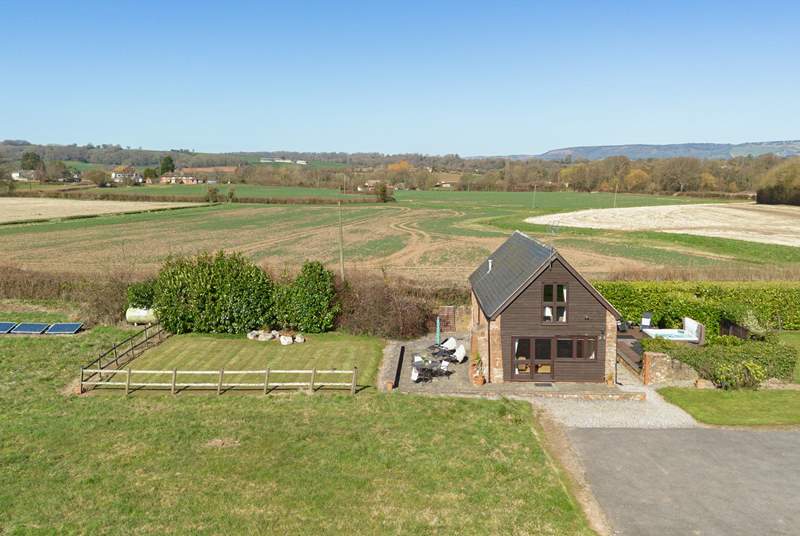 Bumble Bee Barn Holiday Cottage Description Classic Cottages