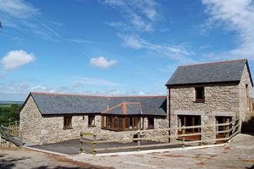 Treboast Skyber has access ramps from the tarmac parking-area, to both the front and back entrances.