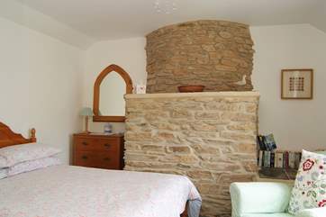 The pretty double bedroom.