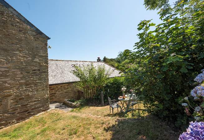 The garden is structured over levels giving it a sheltered disposition.